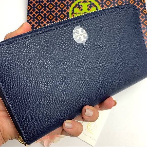Tory Burch Emerson Zip Continental Wallet - Picture 2 of 8